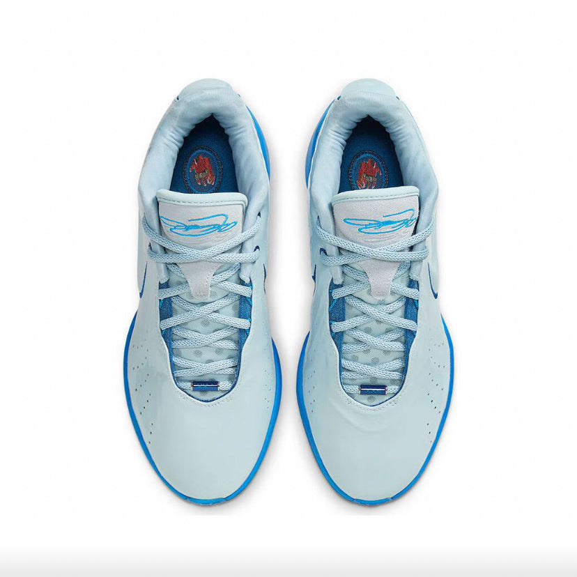 NIKE Lebron 21