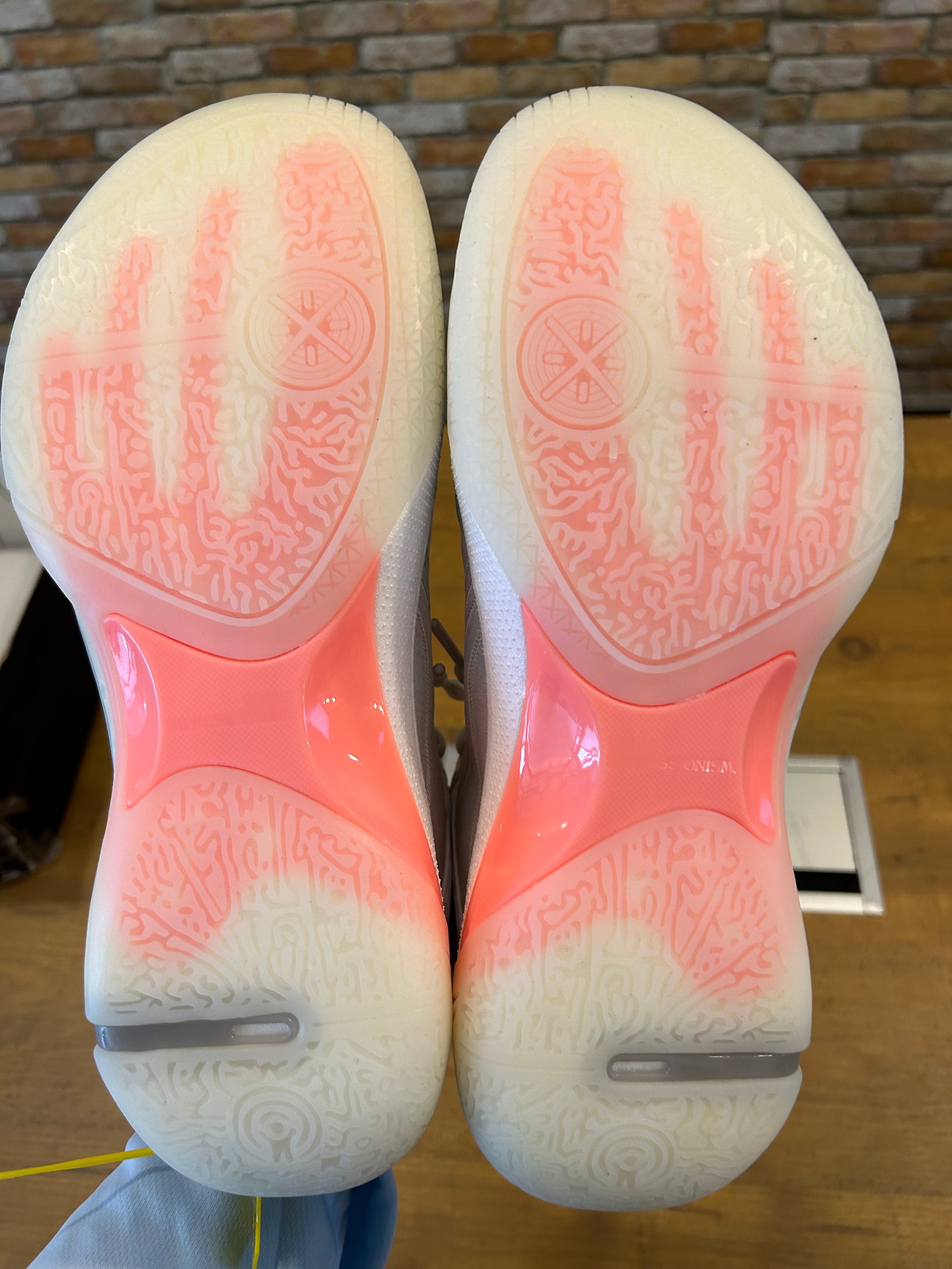 【アウトレット品】Li-Ning Wade Shadow 6"fantasy"28.5cm/US11 ※現品限り