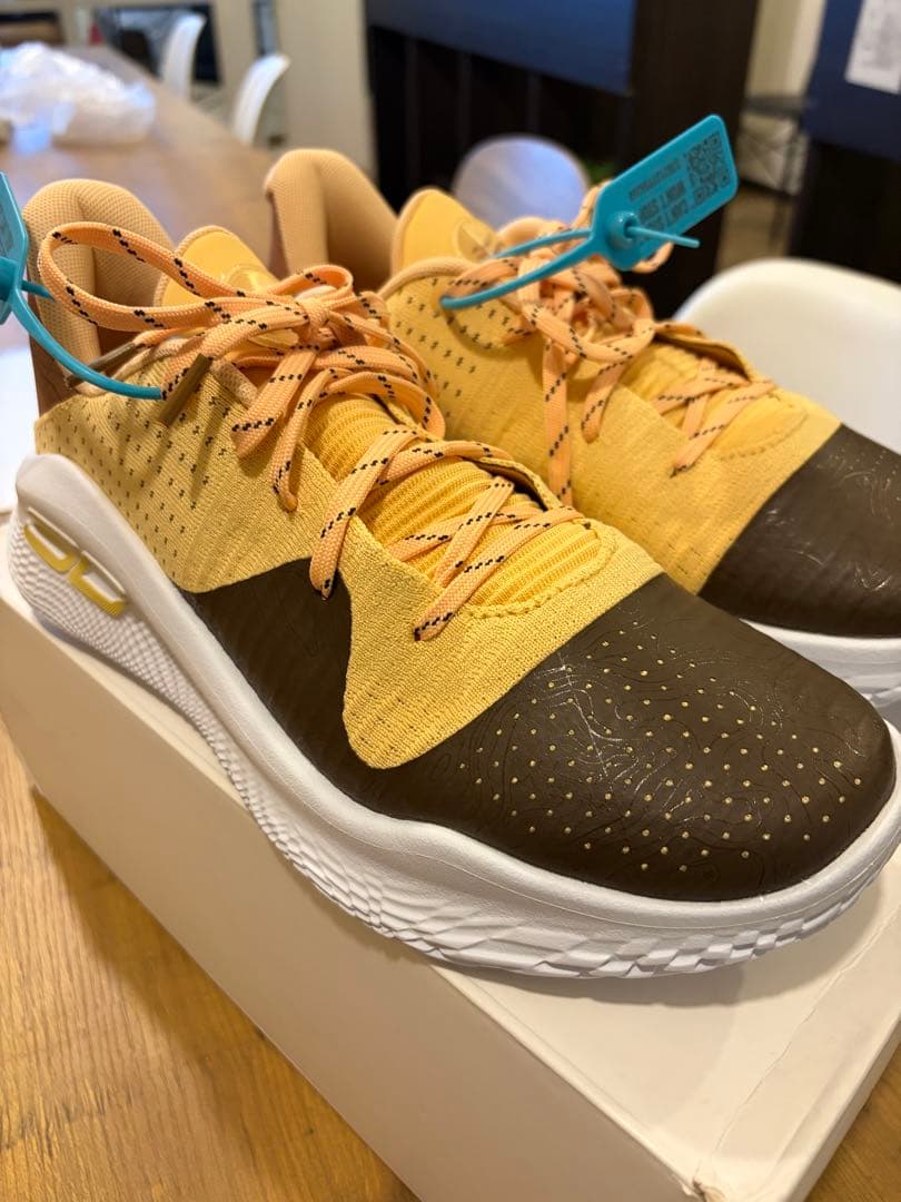 【即納在庫品】Under Armour Curry 4 flotro ☆US10/28cm※現品限り